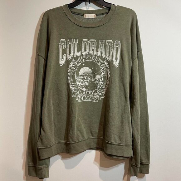 Altar'd State Tops - Altar'd State Women's Green Sweatshirt